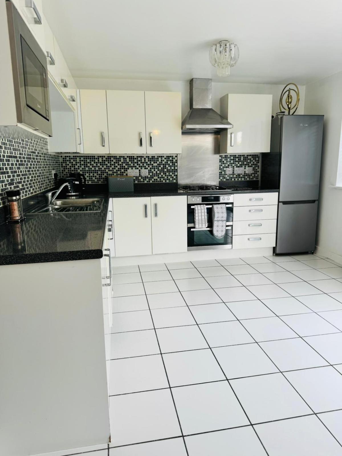 The Grace House Entire 4Bed Detached Villa Peterborough Buitenkant foto